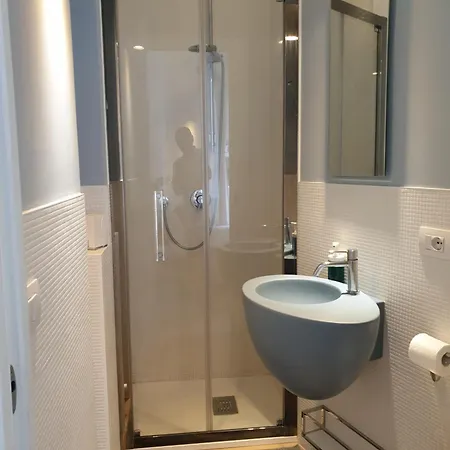 Cosmopolitan-bari Bed & Breakfast 3*