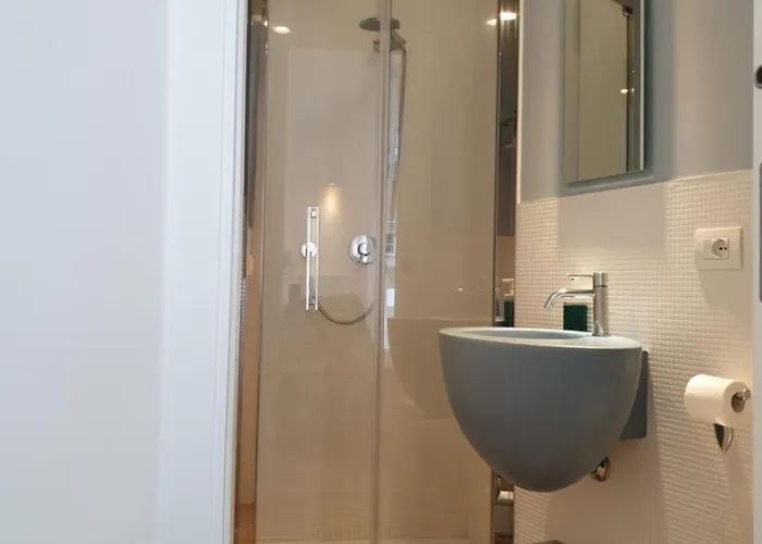 Cosmopolitan-bari Bed & Breakfast 3*